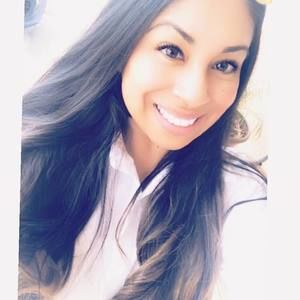 Meet your Posher, Mariela